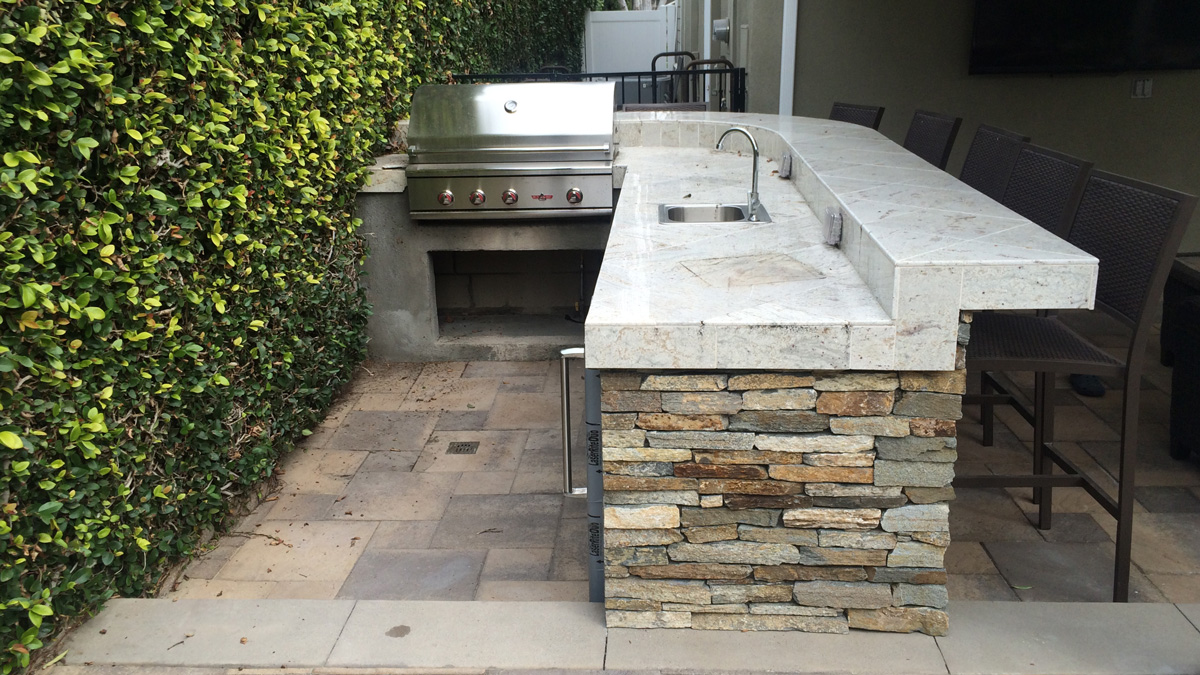 Outdoor Kitchens